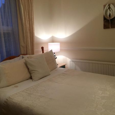 Caris Guest House Southend-on-Sea Ngoại thất bức ảnh