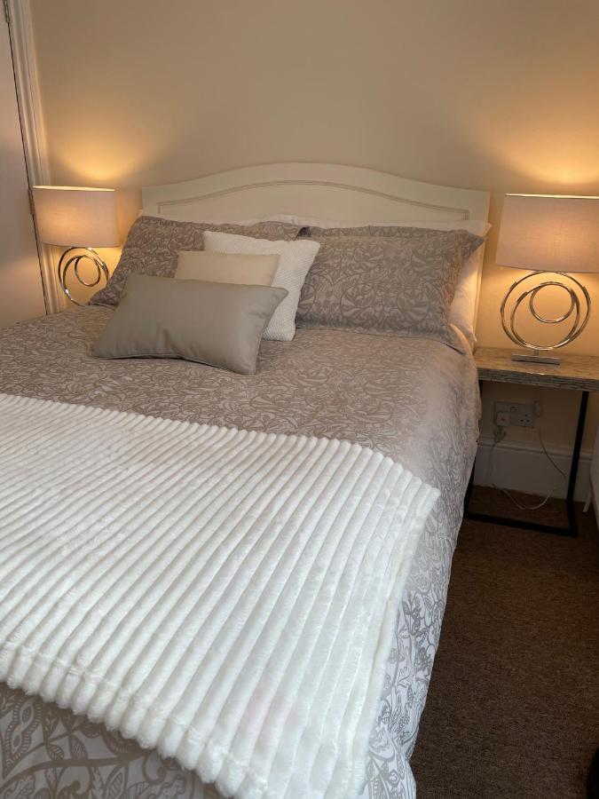 Caris Guest House Southend-on-Sea Ngoại thất bức ảnh