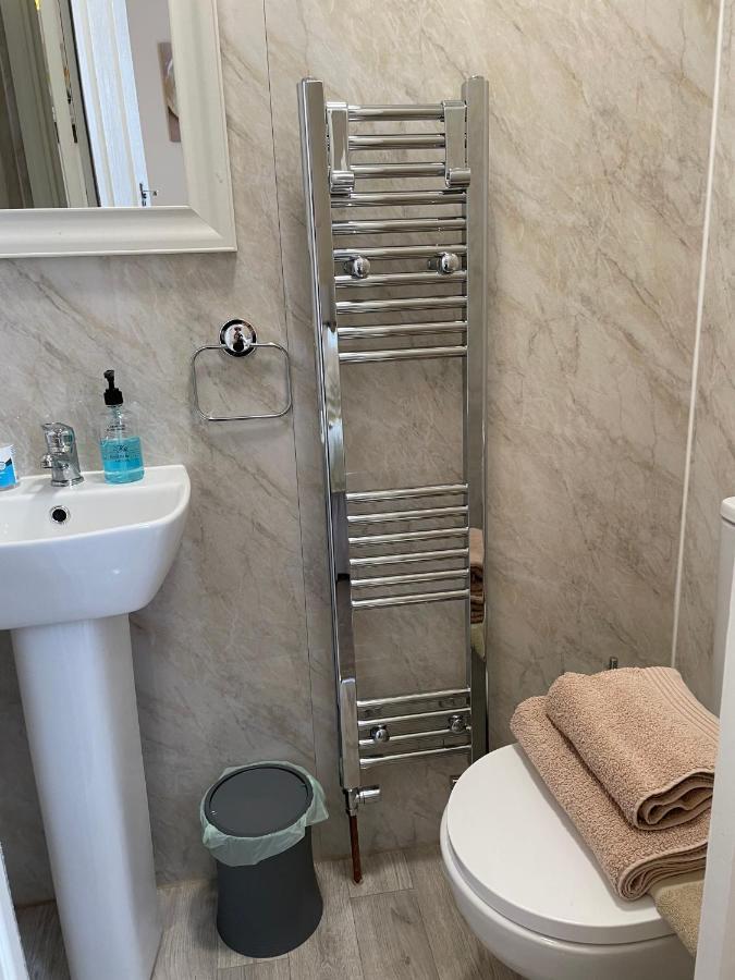 Caris Guest House Southend-on-Sea Ngoại thất bức ảnh