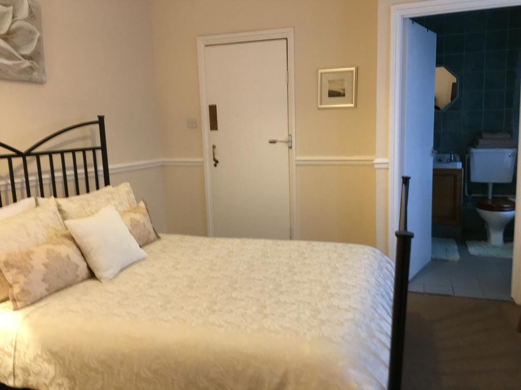 Caris Guest House Southend-on-Sea Ngoại thất bức ảnh